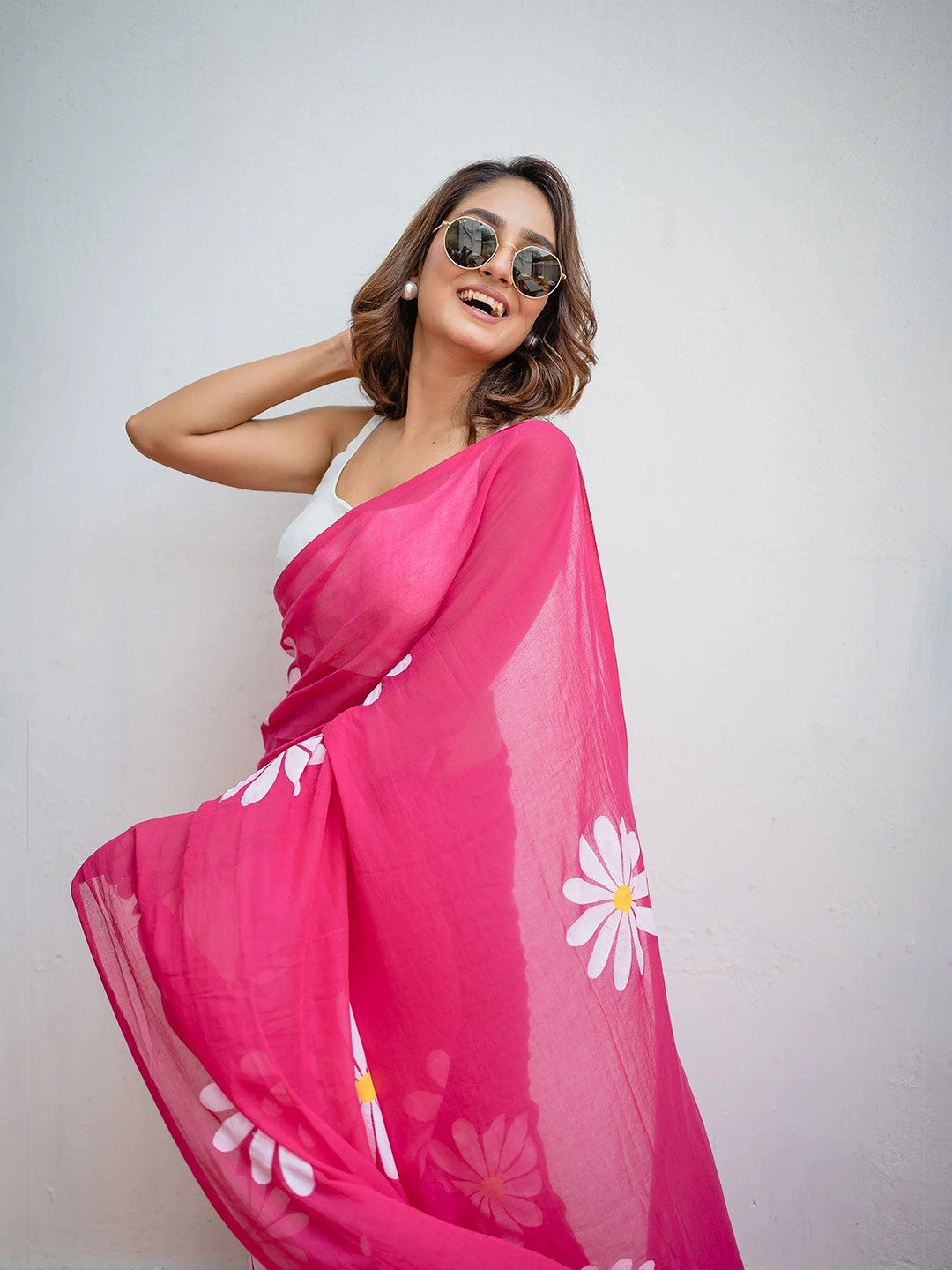 Linen Digital Flower Print Saree