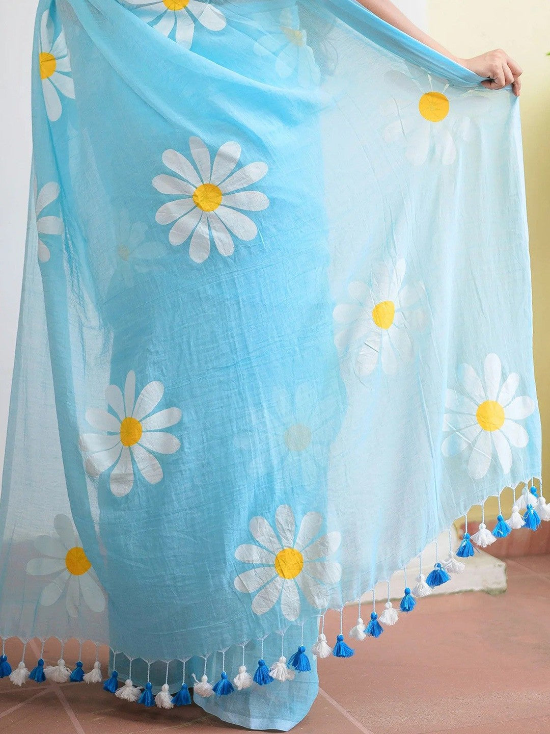 Linen Digital Flower Print Saree