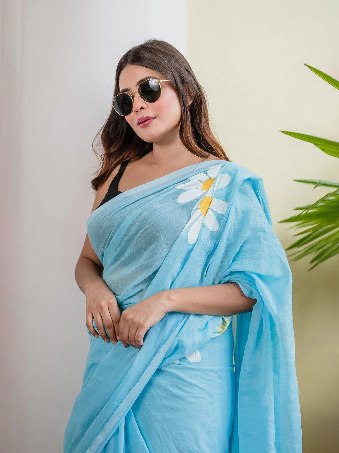 Linen Digital Flower Print Saree